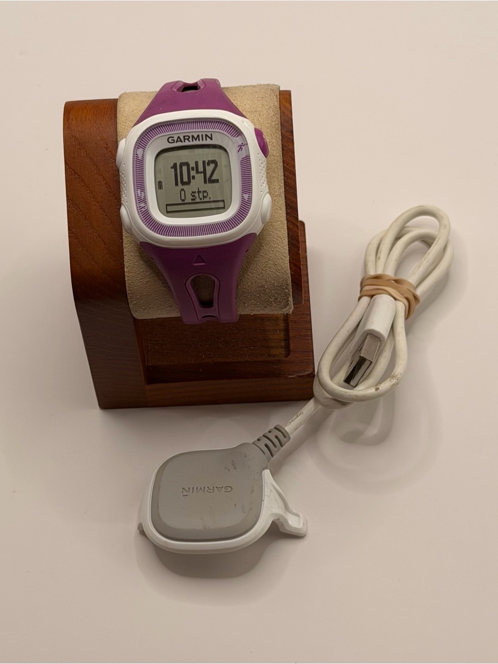Garmin Forerunner 15, Tested, Rare Purple Color, Charger Included, Smartwatch